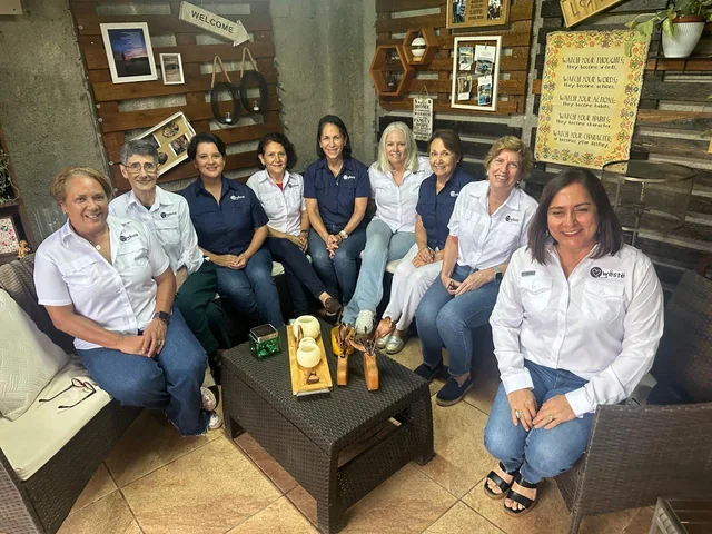 Reunión del equipo de educadoras de Wëstë
