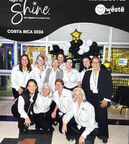 Educadoras de Wëstë en la gala Night to Shine Costa Rica 2026